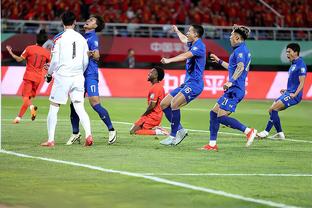 李璇：中国足球最可怕的是不断怀疑否定，变得无比脆弱一击即碎